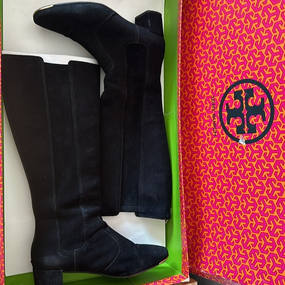 Tory Burch Ireland Suede Boots - Picture 11 of 12